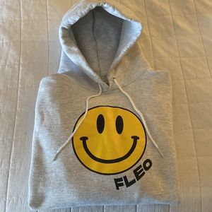 FLEO smiley hoodie 😊🖤- size M